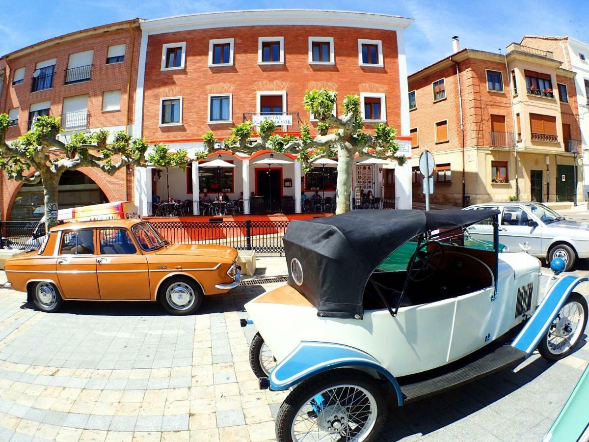 Hostal Plaza Mayor Hotel Carrion De Los Condes Exterior photo