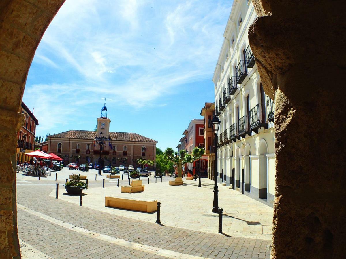 Hostal Plaza Mayor Hotel Carrion De Los Condes Exterior photo