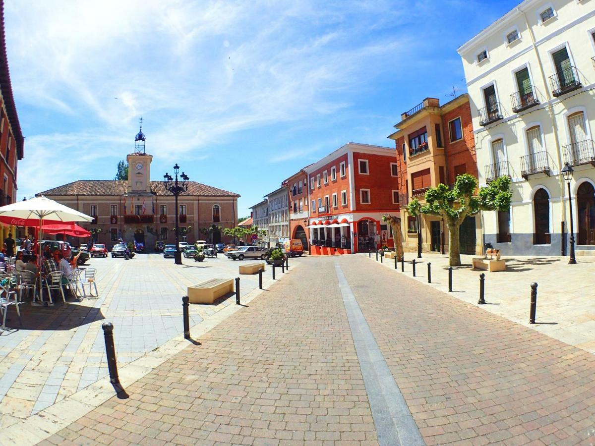 Hostal Plaza Mayor Hotel Carrion De Los Condes Exterior photo